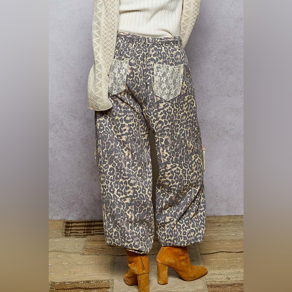 NWT POL Leopard Animal Cheetah Print Patchwork Floral Crochet Patch Jogger Pants - Picture 8 of 12